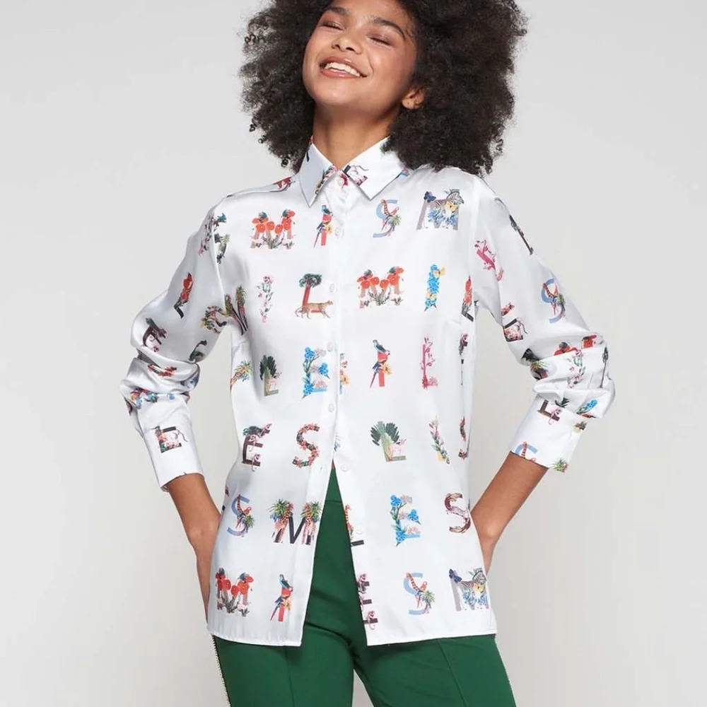 Vilagallo - Letter Print Blouse - CMSSS5W021 - Picture 1 of 3
